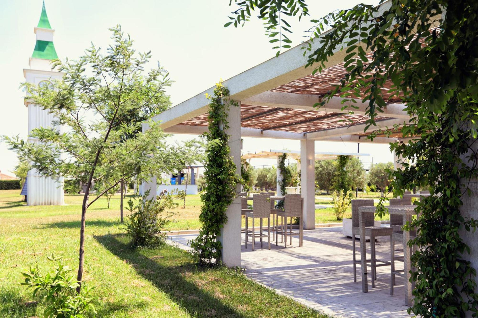 Velipoja Grand Europa Resort, Affiliated By Melia Eksteriør bilde